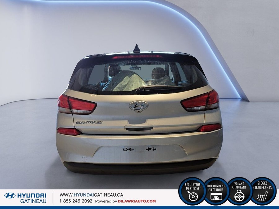 Hyundai Elantra GT GlS *** Manuel , siege chauffant ,air climatiser *** 2018 Argent