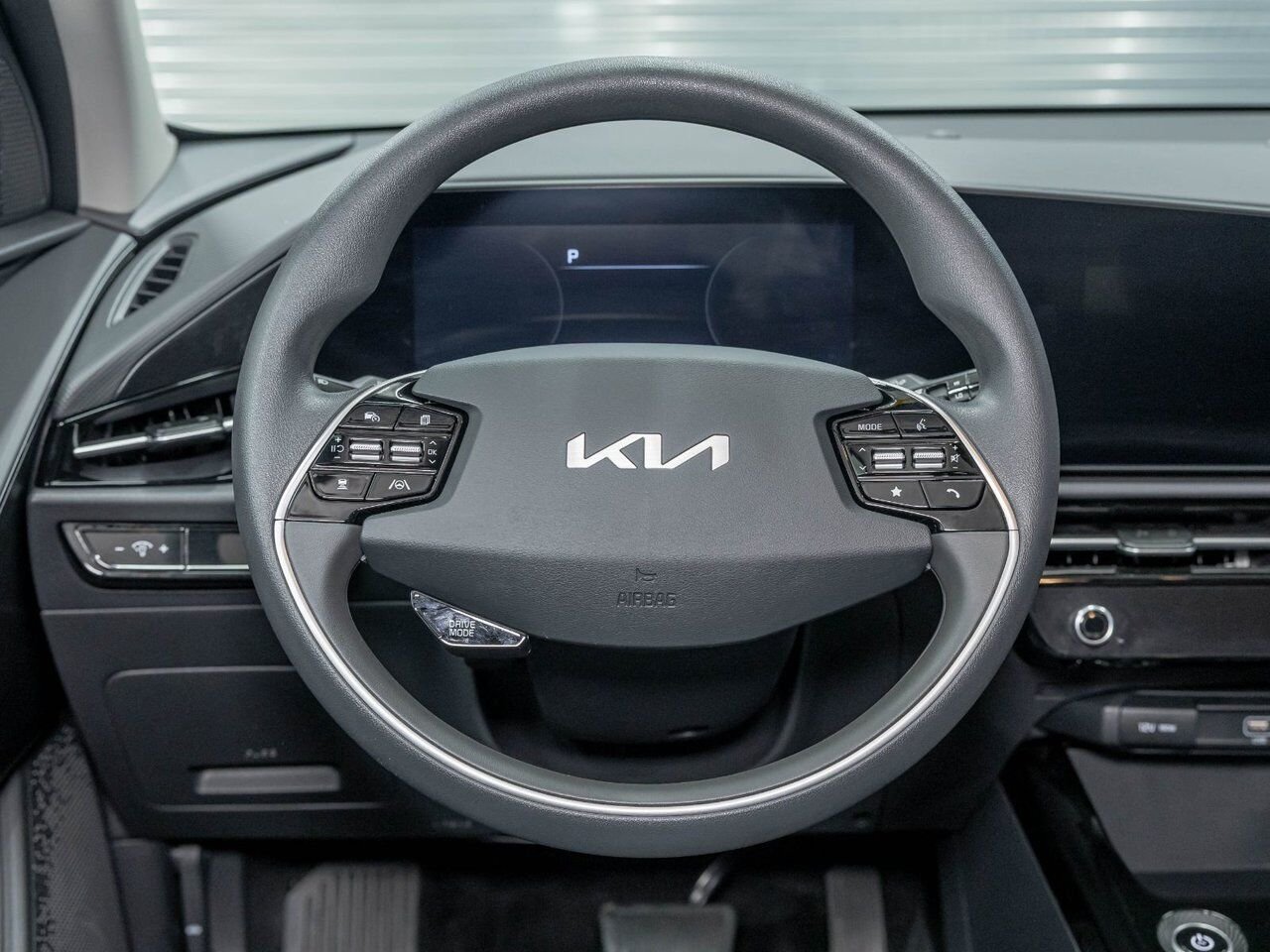 Kia Niro EV WIND *NAV* SIÈGES CHAUFF REG ADAPT ALERTES *BAS KM 2026 Gris Saint-Jérôme - photo #13