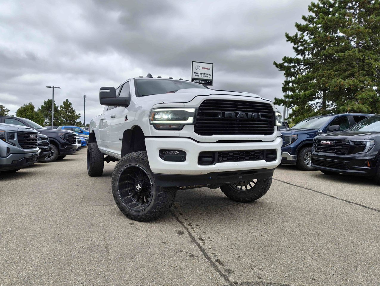 2024 Ram 2500 Laramie 4x4 Mega Cab 6'4 Box White Sherwood Park - photo #1