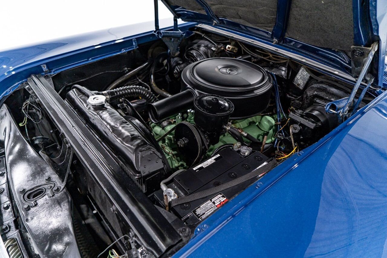 Buick Special 364/300HP NailHead 1 of only 2,056 1957 Bleu Montréal - photo #15