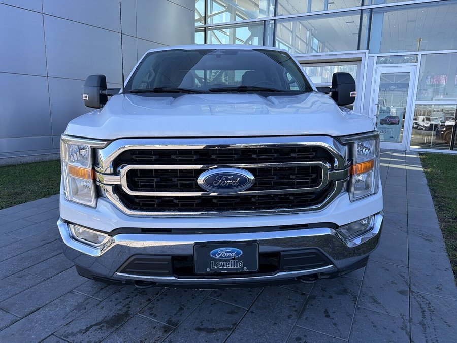 Ford F-150 XLT 5.0L ** XTR ** TOW PACK ** GROS MIRROIRS ** BAS KILO ** 6,5 pi 2023 Blanc