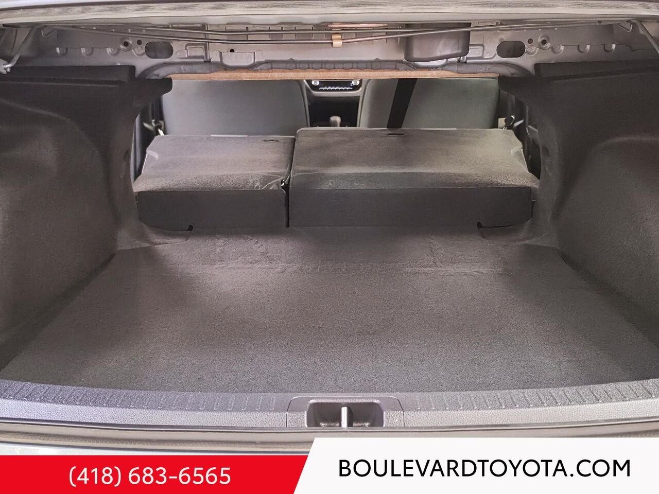 2024 Toyota Corolla Hybrid 100504A-24 | LE, AWD Silver Québec - photo #18