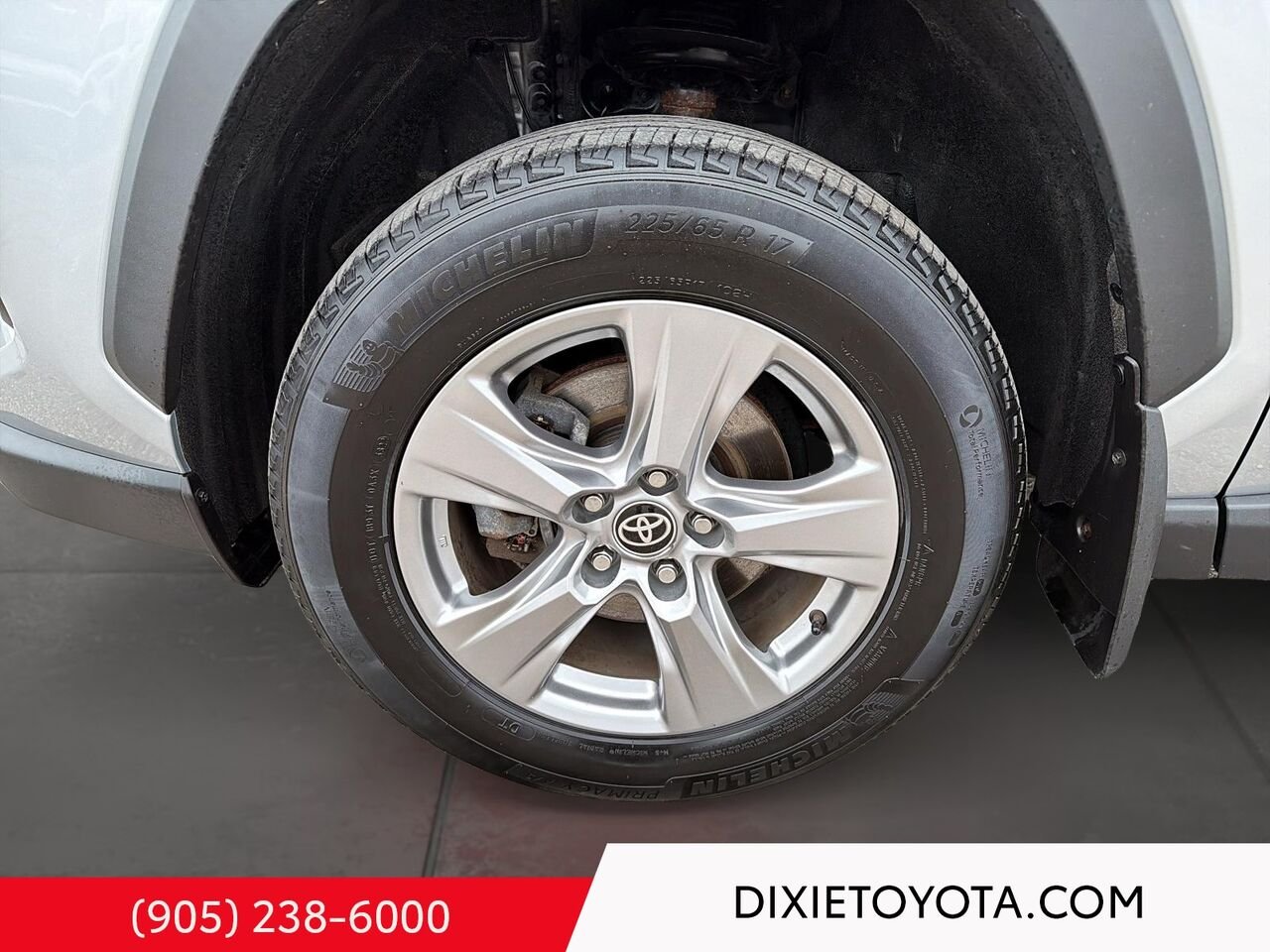 2022 Toyota RAV4 XLE AWD / HEATED SEATS / MOONROOF / ALLOY WHEELS / CARPLAY AND ANDROID AUTO Silver Sky Metallic Mississauga - photo #6