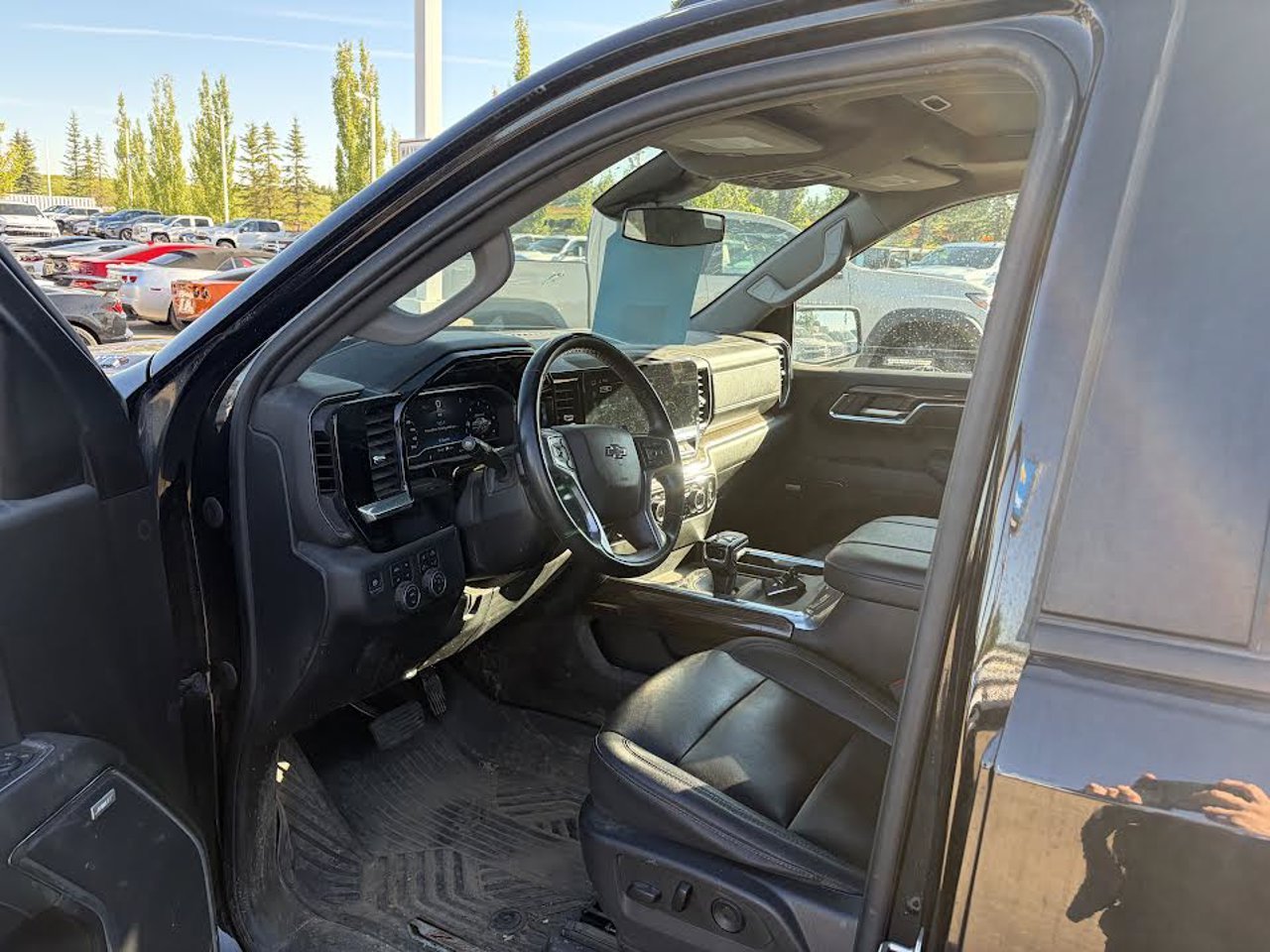 2024 Chevrolet Silverado 1500 4WD Crew Cab 147 RST Black Sherwood Park - photo #6