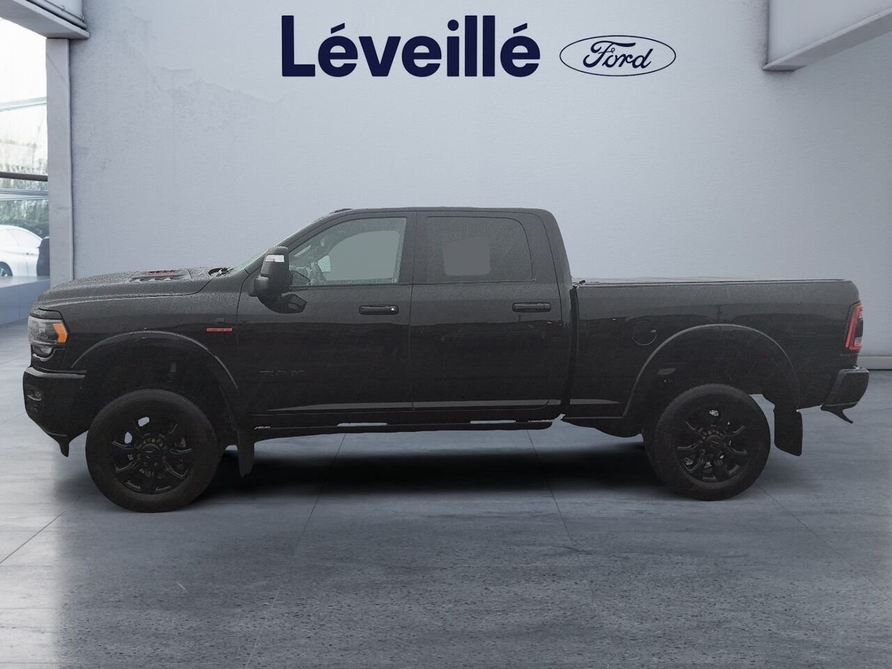 Ram 2500 2F389A | Limited ** EDITION NUIT ** LEVEL 1 ** TOIT ** 6,4 pi 2023 Noir Saint-Jérôme - photo #2