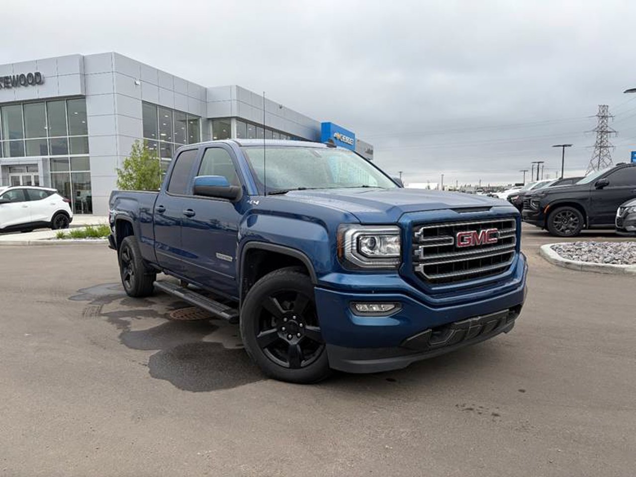 2018 GMC Sierra 1500 4WD Double Cab 143.5 Blue Sherwood Park - photo #1