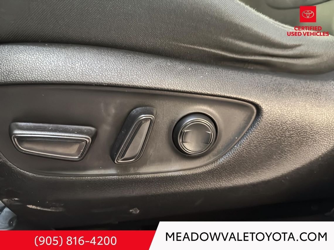 2022 Toyota RAV4 Sunroof, AWD, Power tailgate, Powers Drivers Seat, one owner Magnetic Grey Metallic Mississauga - photo #11