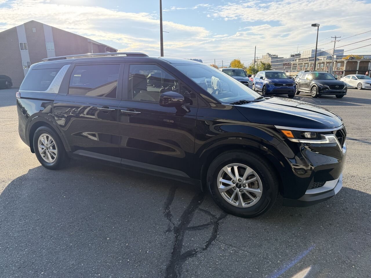 2023 Kia Carnival Black Lac Mégantic - photo #6