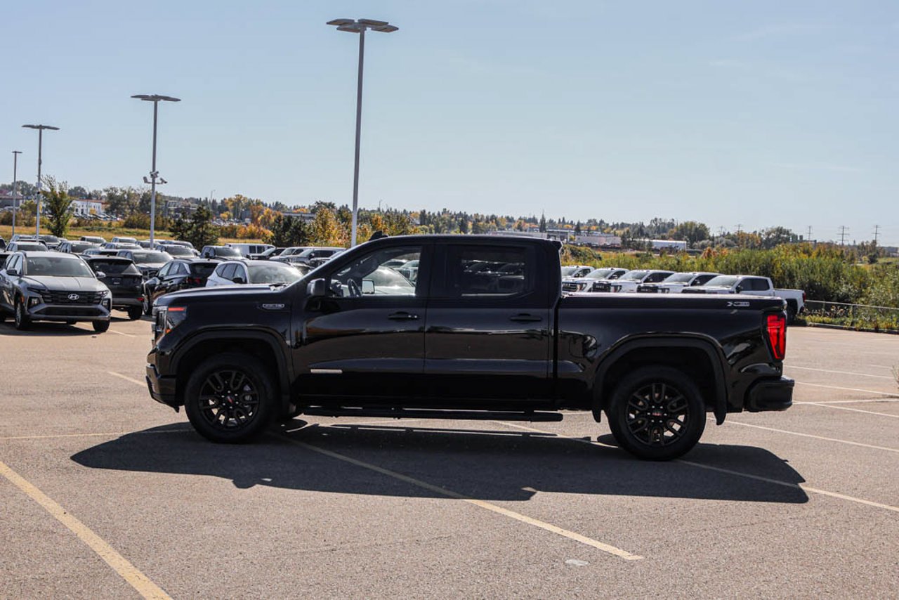 2024 GMC Sierra 1500 4WD Crew Cab 147 Elevation Black Sherwood Park - photo #4