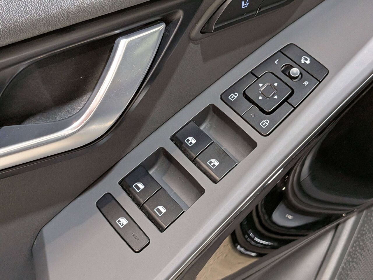 Kia Niro EV 2025 Noir Val-David - photo #35