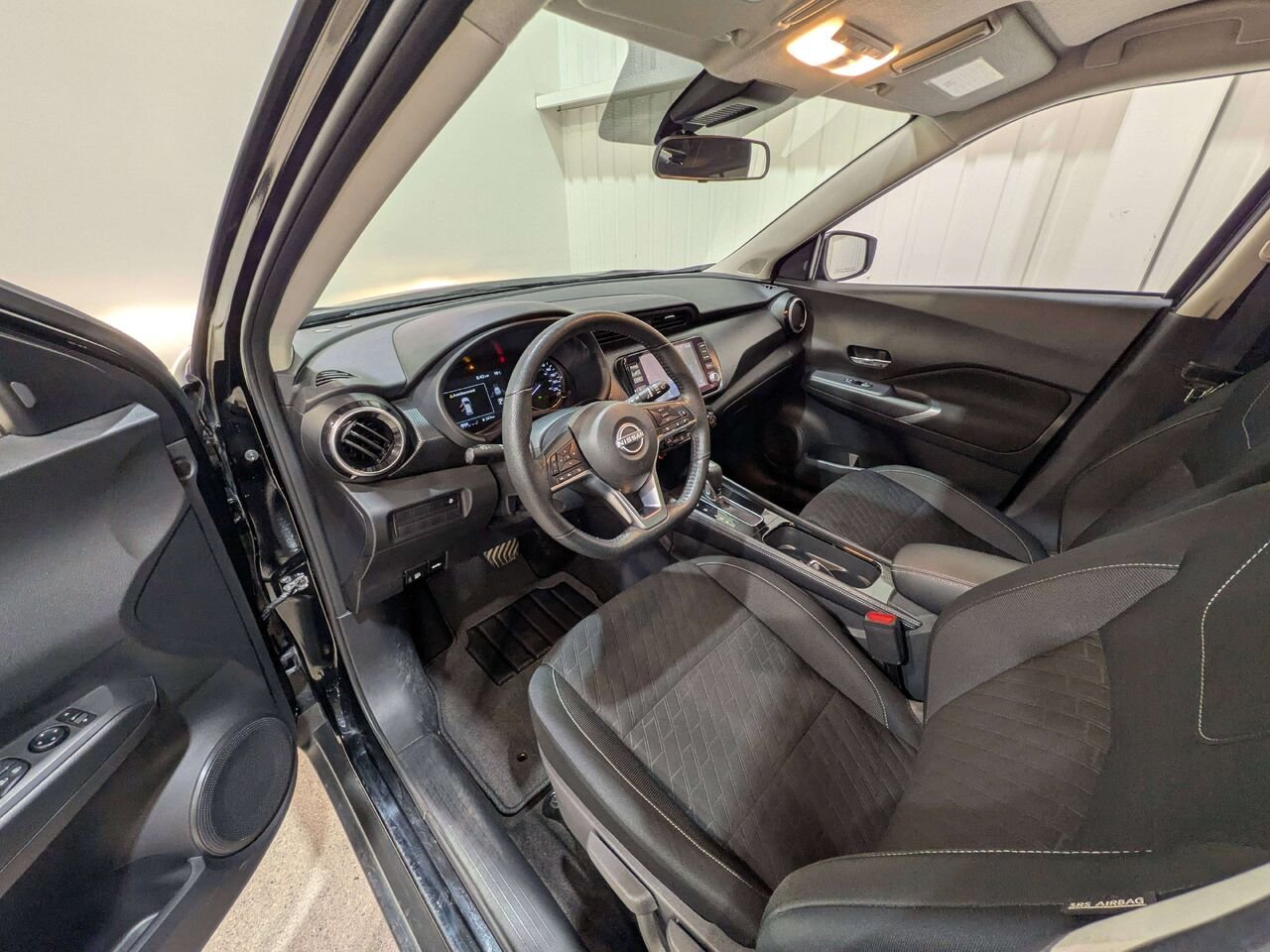 2024 Nissan Kicks SV FWD Black Val-David - photo #9