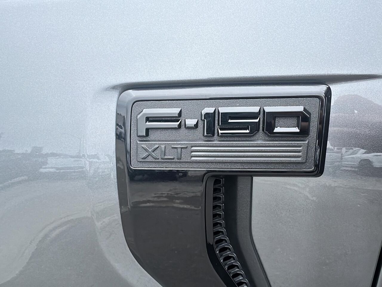 Ford F-150 2025 Gris Rouyn-Noranda - photo #5