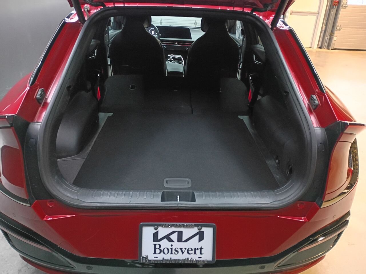 2024 Kia EV6 Red Blainville - photo #15