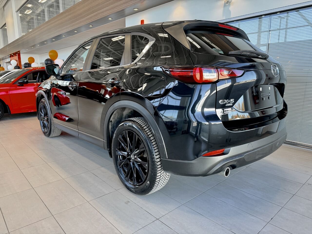 2022 Mazda CX-5 Black Notre-Dame-des-Prairies - photo #7