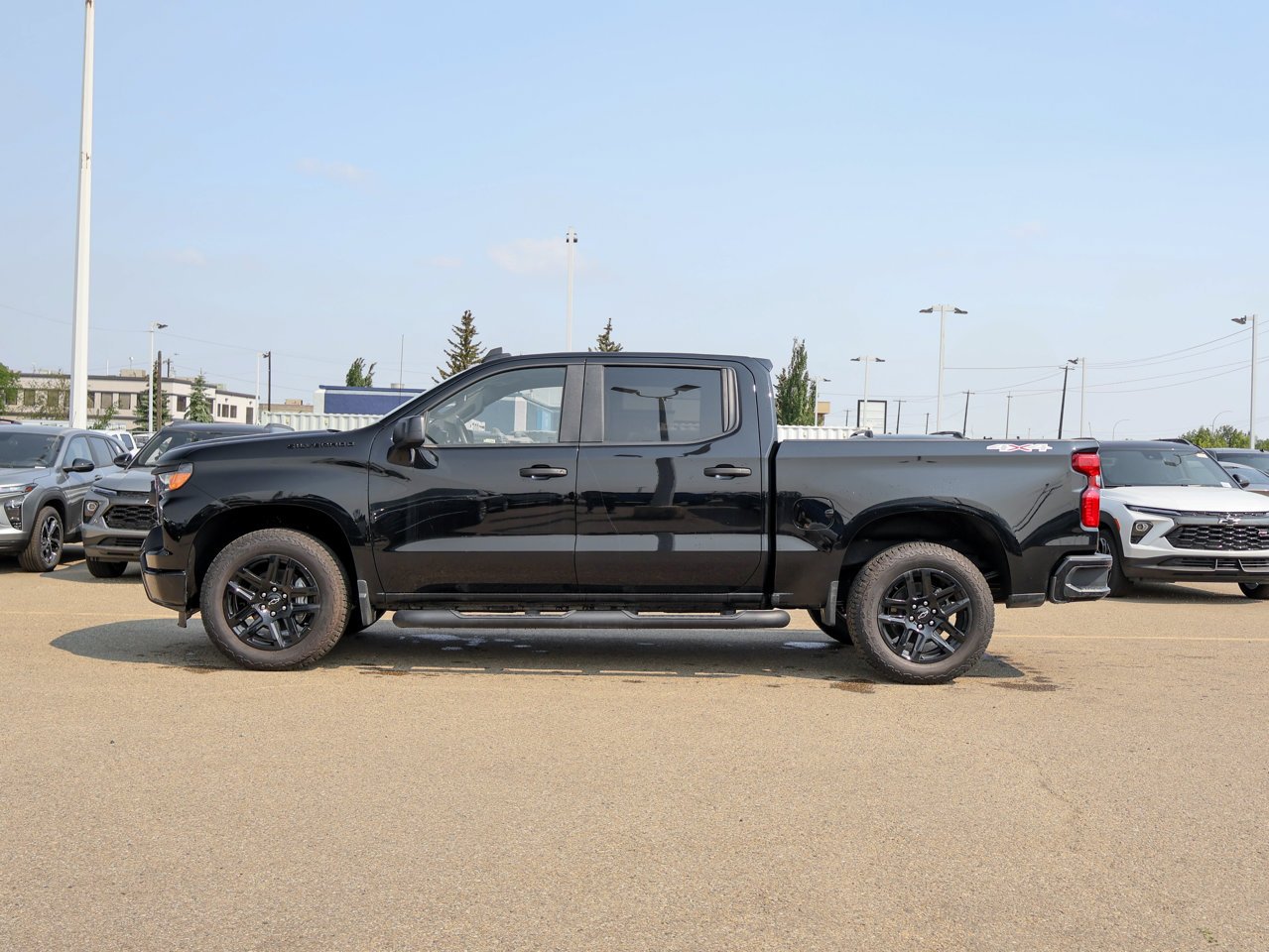 2024 Chevrolet Silverado 1500 4WD Crew Cab 147 Custom Black Sherwood Park - photo #13