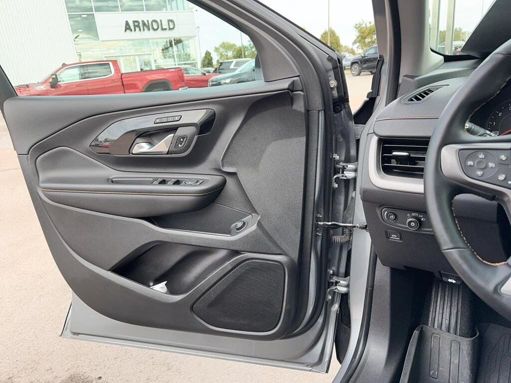 2023 GMC Terrain AT4 Grey Baie-Comeau - photo #10