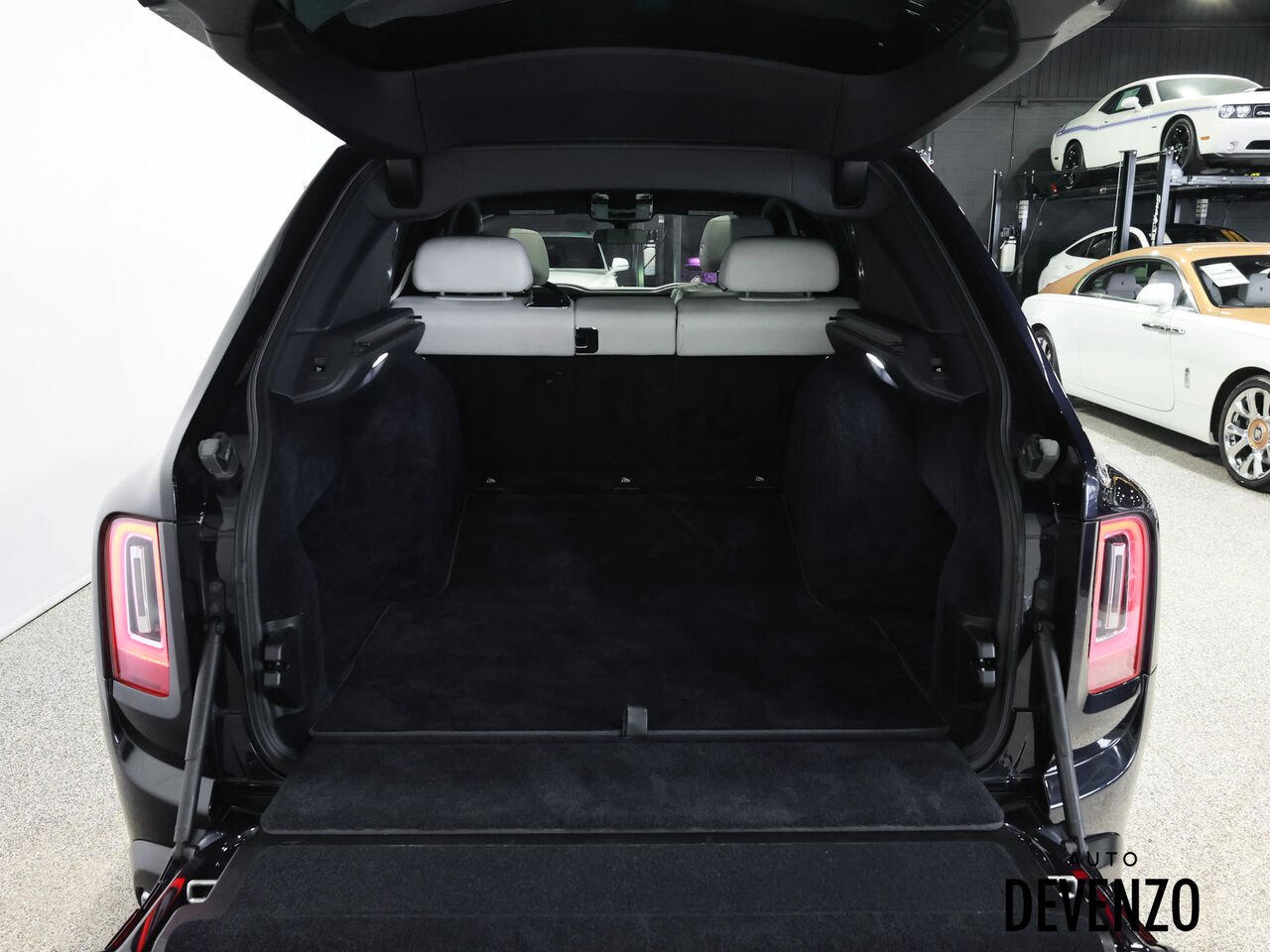 2019 Rolls-Royce Cullinan Blue Saint-Eustache - photo #24