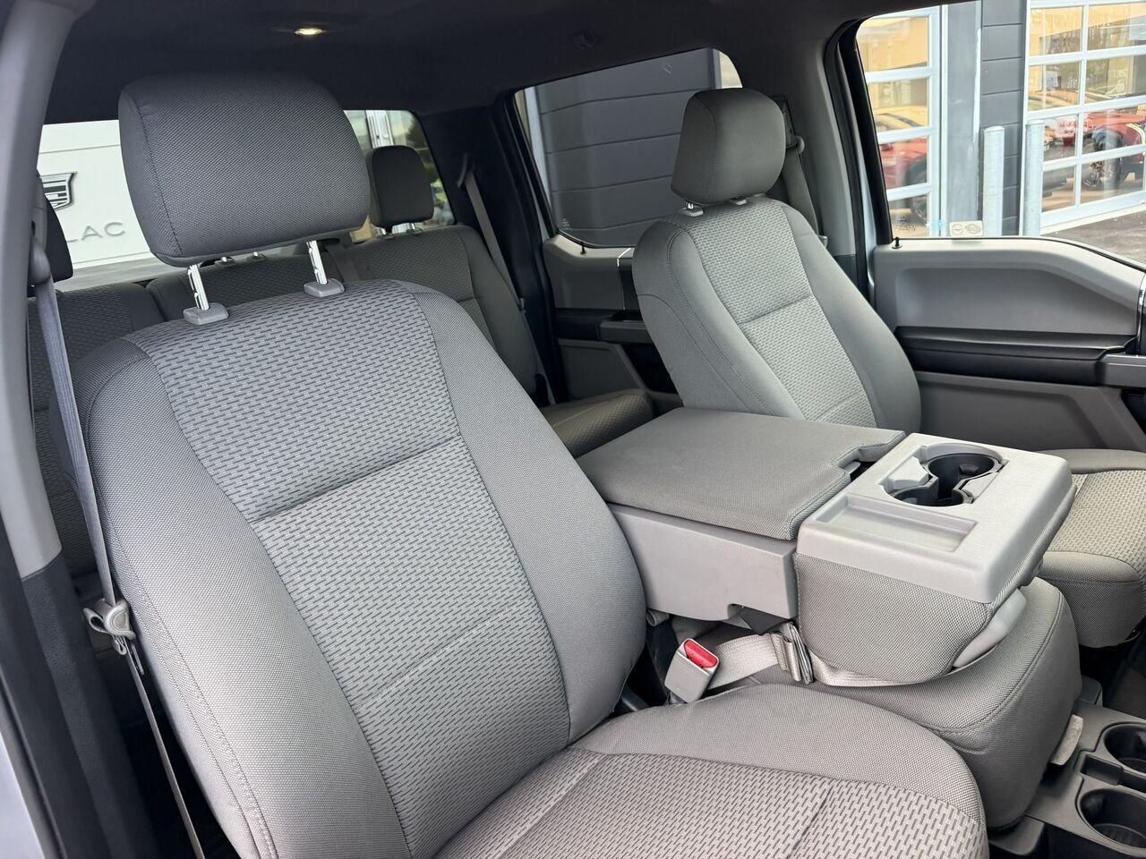2015 Ford F-150 SUPER CREW XLT V8 5.0L **IMPECCABLE** Silver Laval - photo #20