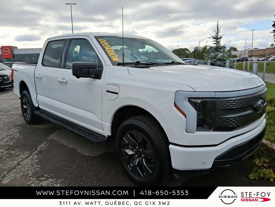 Ford F-150 Lightning XLT STANDARD RANGE XLT cabine SuperCrew 4RM caisse de 5,5 pi 2023 Blanc
