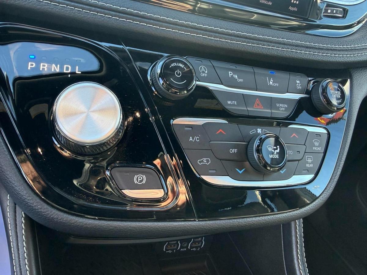2025 Chrysler Pacifica Blue  - photo #18