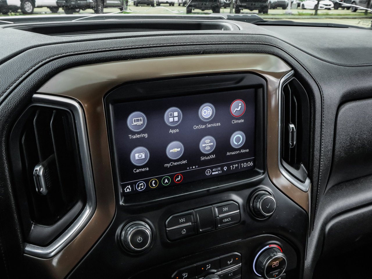 2021 Chevrolet Silverado 3500HD 4WD Crew Cab 172 High Country White Sherwood Park - photo #26
