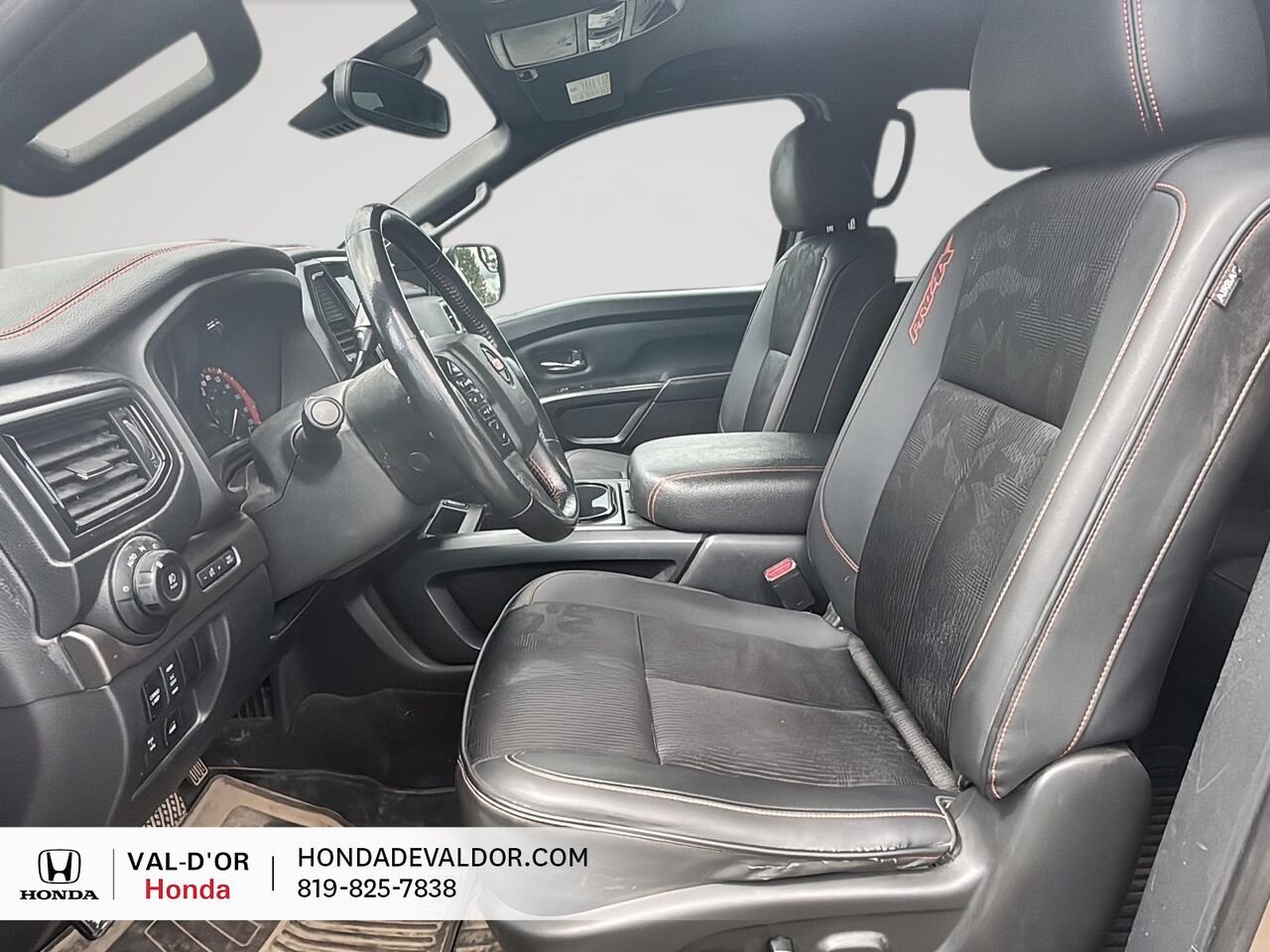 Nissan Titan PRO-4X cabine double 4x4 2020 Brun Val-d'Or - photo #6