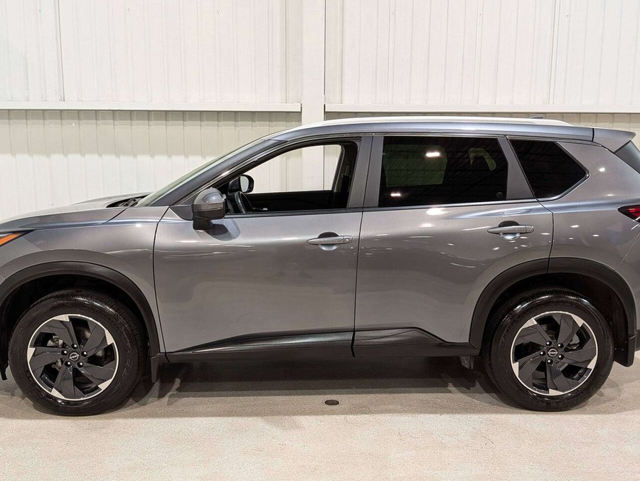 2024 Nissan Rogue AWD SV Moonroof Grey