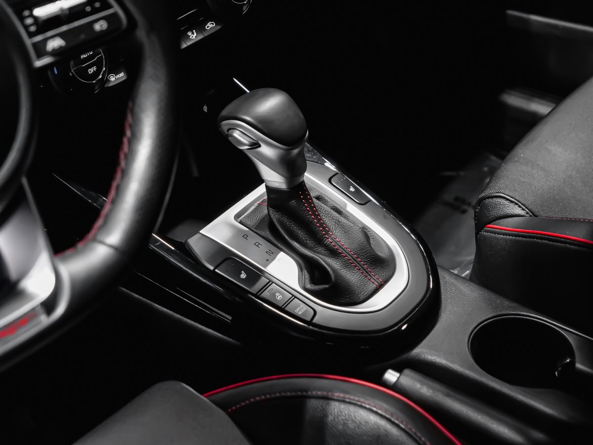 2023 Kia Forte5 GT Montreal - photo #6