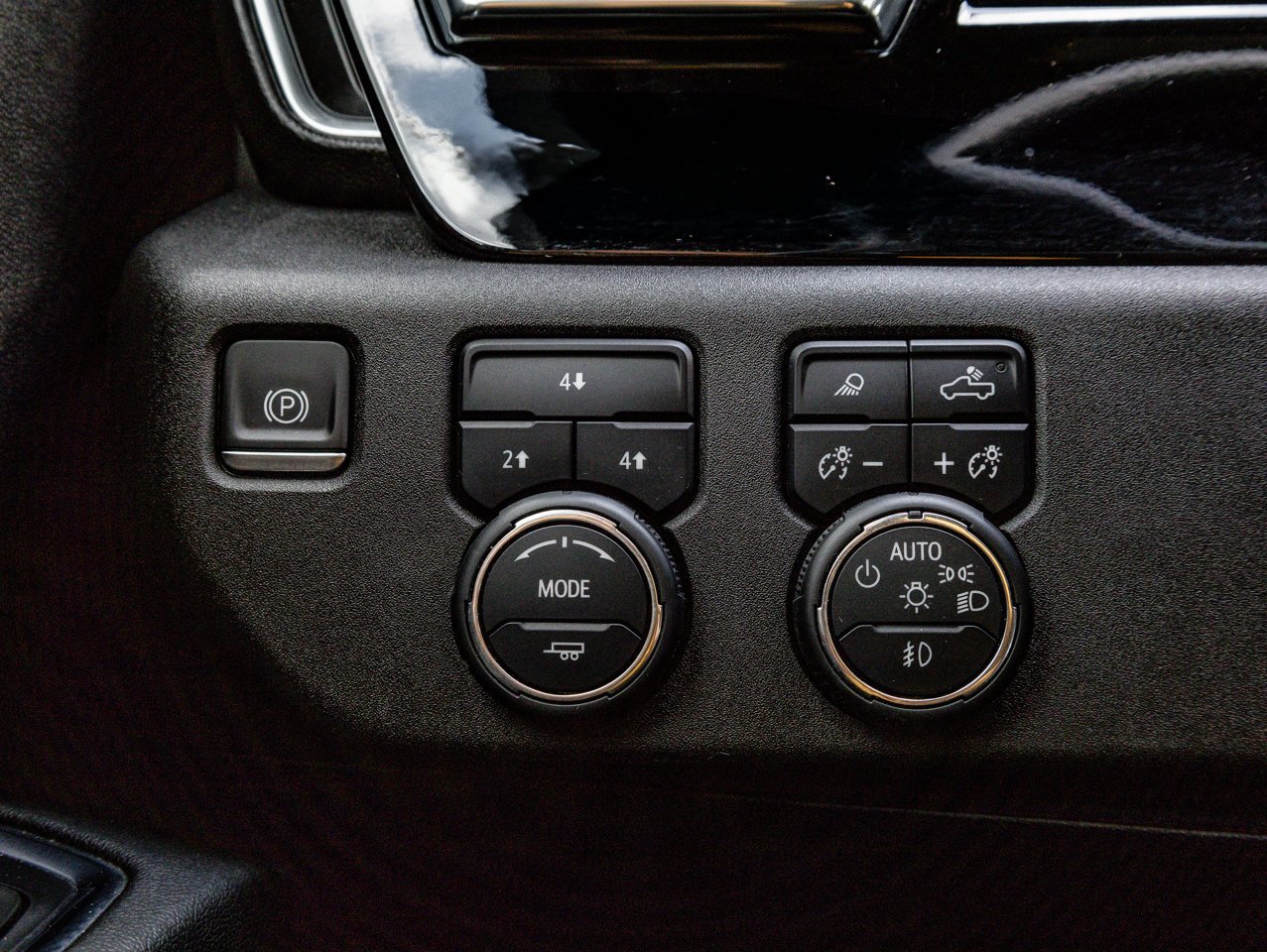 2024 Chevrolet Silverado 2500HD 4WD Crew Cab 159 LT Black Sherwood Park - photo #18