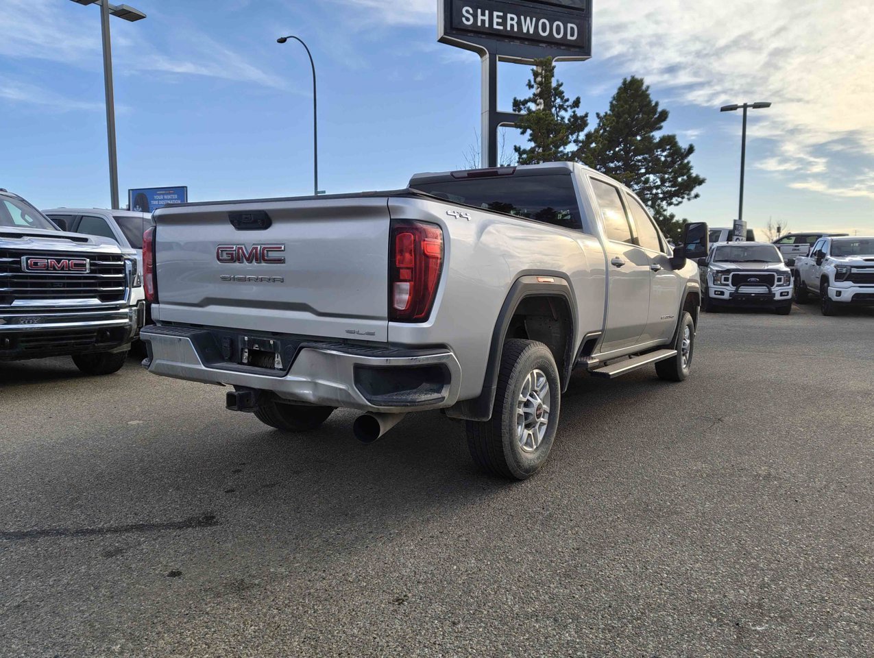 2021 GMC Sierra 2500HD 4WD Crew Cab 159 SLE Grey Sherwood Park - photo #5