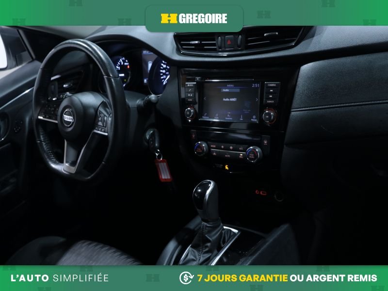 2020 Nissan Rogue White Saint-Eustache - photo #24
