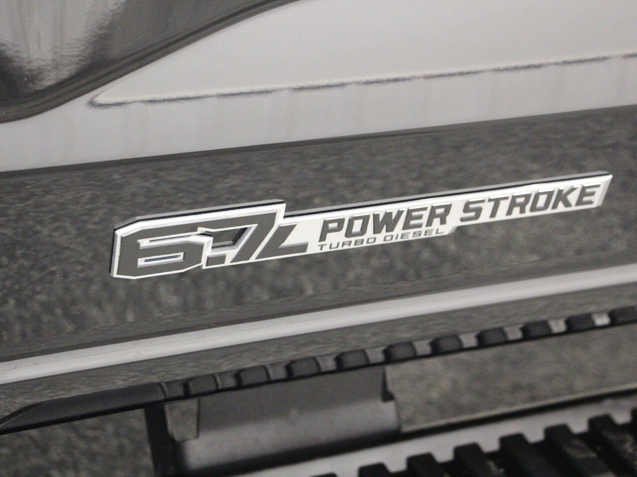 2024 Ford Super Duty F-250 SRW LARIAT Black Saint-Eustache - photo #27