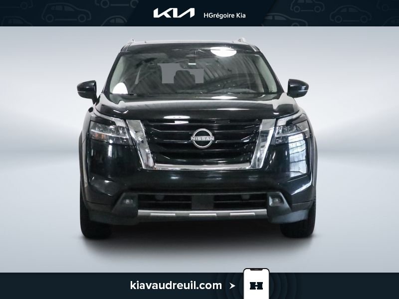 2023 Nissan Pathfinder SL Black