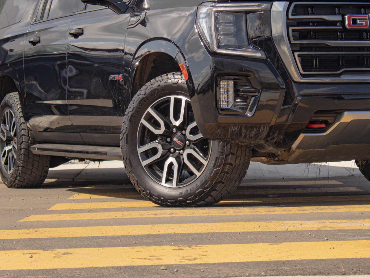 2024 GMC Yukon XL 4WD 4dr AT4 Black Sherwood Park - photo #5