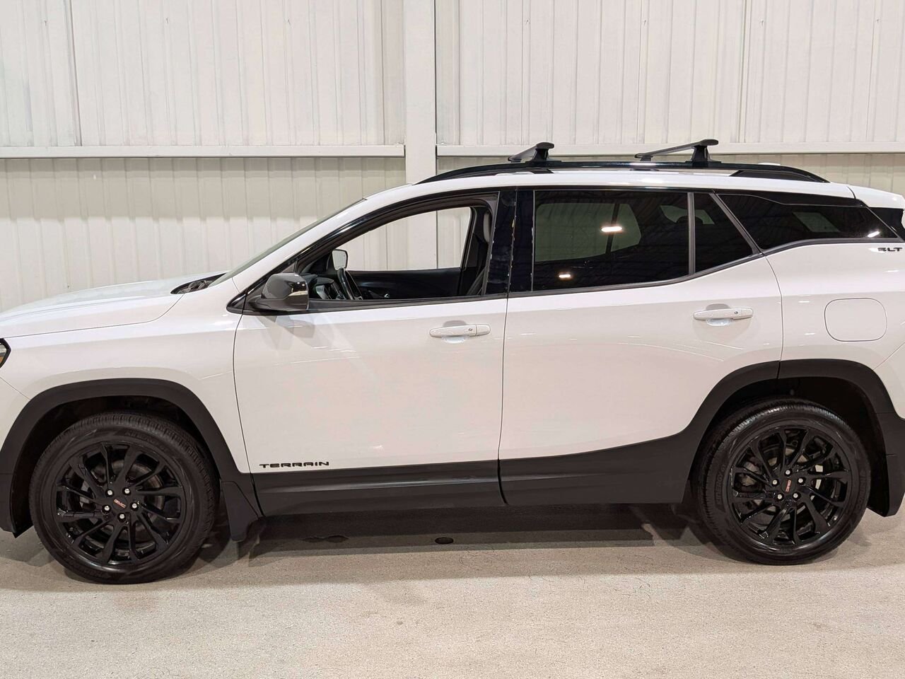2023 GMC Terrain AWD 4dr SLT White Val-David - photo #4