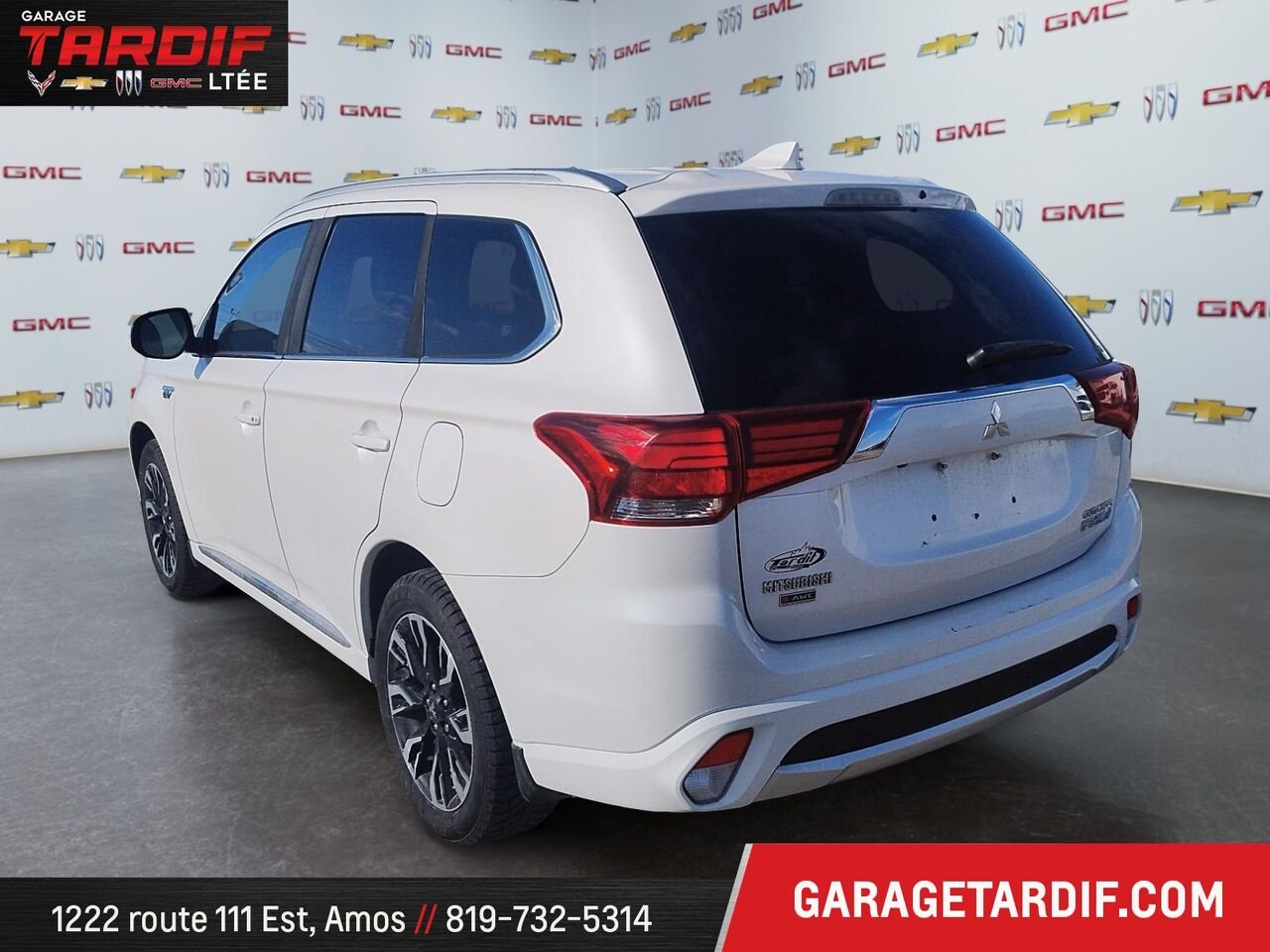 Mitsubishi Outlander PHEV 2018 Blanc Mont-Laurier - photo #3
