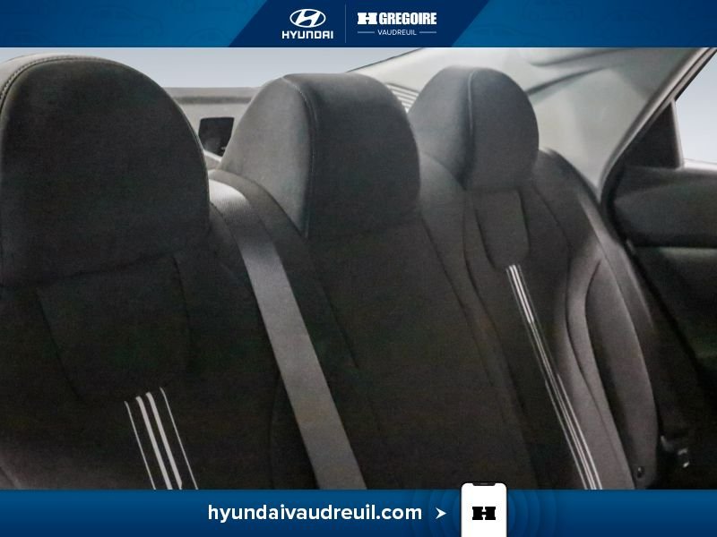 Hyundai Elantra YR830 | Preferred IVT 2025 Blanc Laval - photo #29