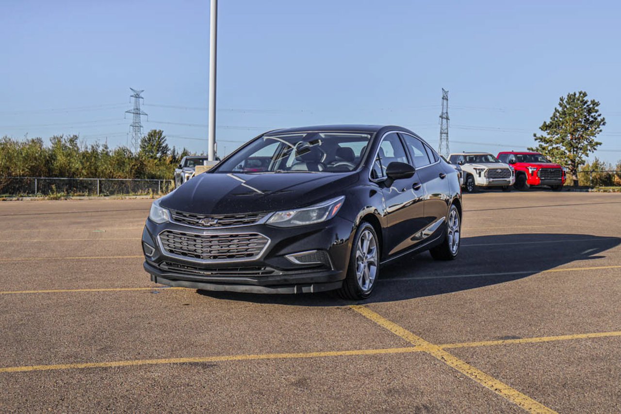 2017 Chevrolet Cruze 4dr Sdn 1.4L Premier w/1SF Black Sherwood Park - photo #3