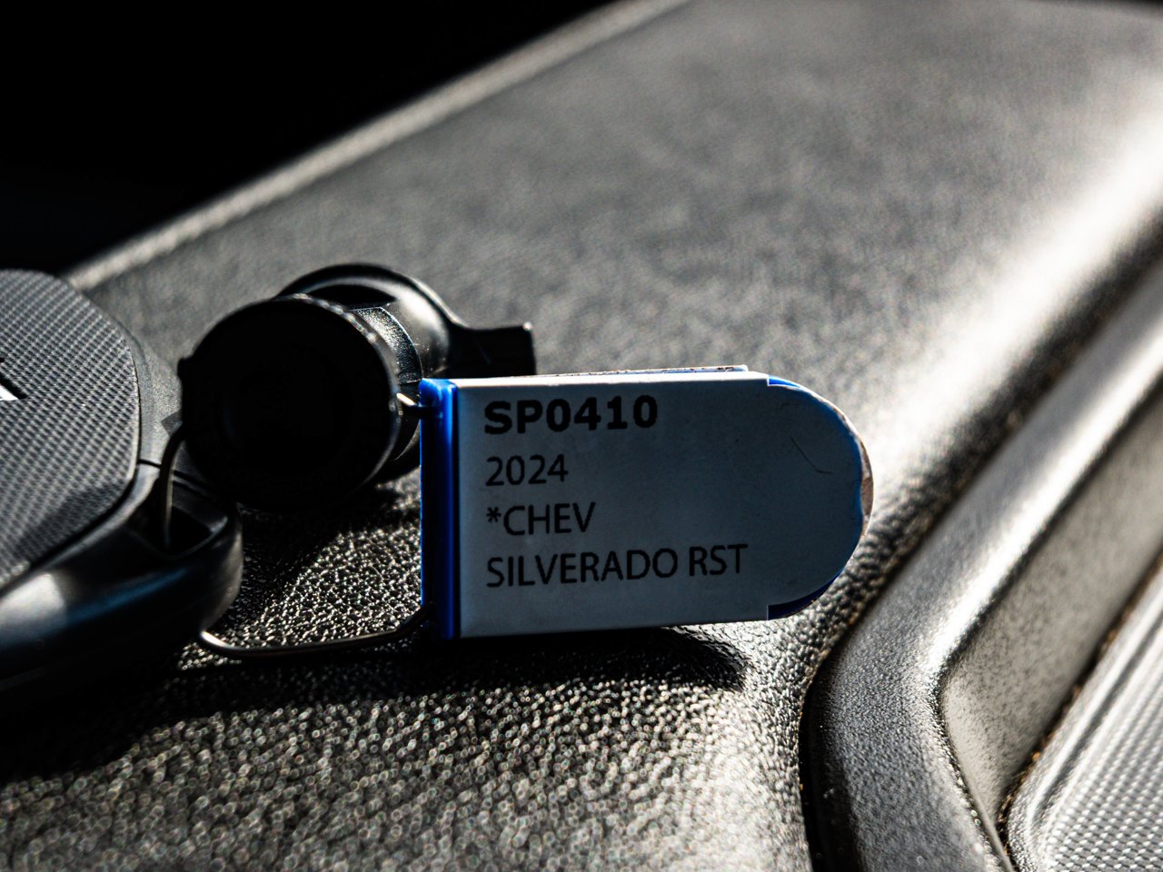 2024 Chevrolet Silverado 1500 4WD Crew Cab 147 RST White Sherwood Park - photo #31