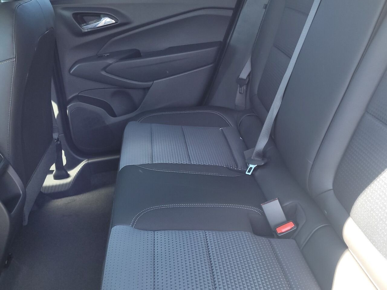 2026 Chevrolet Trax Traction avant 4 portes LT Summit White Thetford Mines - photo #12