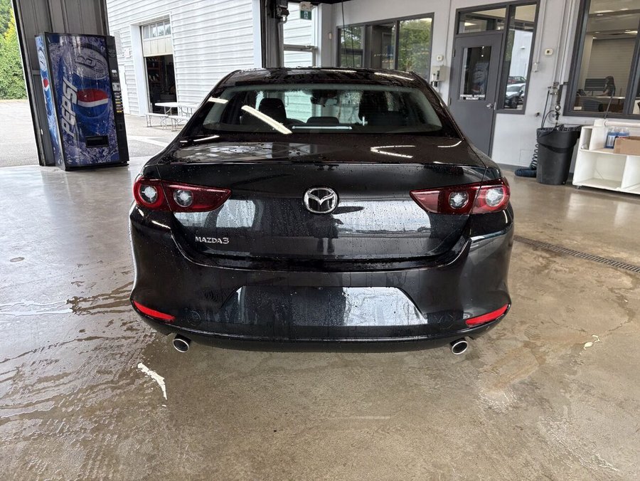 2026 MAZDA Mazda3 2026 Jet Black Mica