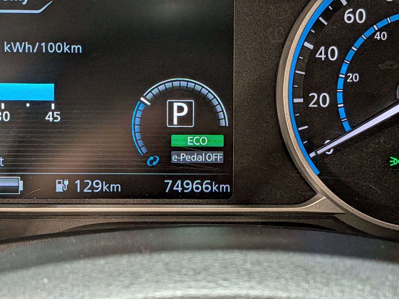 2020 Nissan LEAF SL PLUS Hatchback Black Val-David - photo #17