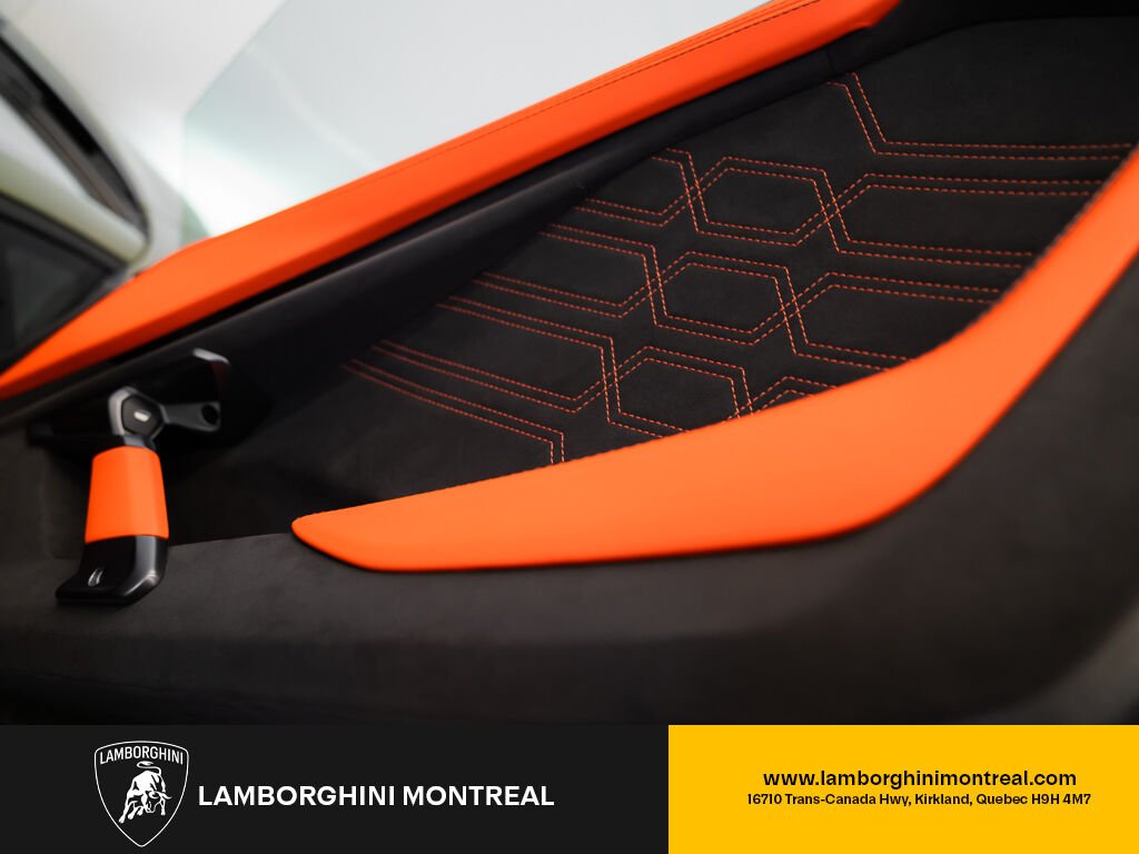2024 Lamborghini Revuelto PRE OWNED Green Kirkland - photo #22