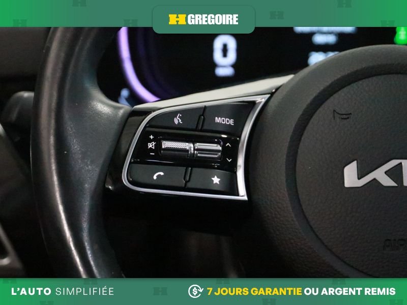 2025 Kia Seltos White Laval - photo #19
