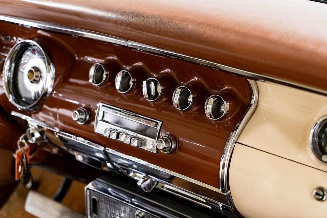 Chrysler New Yorker PRICE IN USD Fantastic driver with extensive documentation | PRICE IN USD 1956 Beige Montréal - photo #60