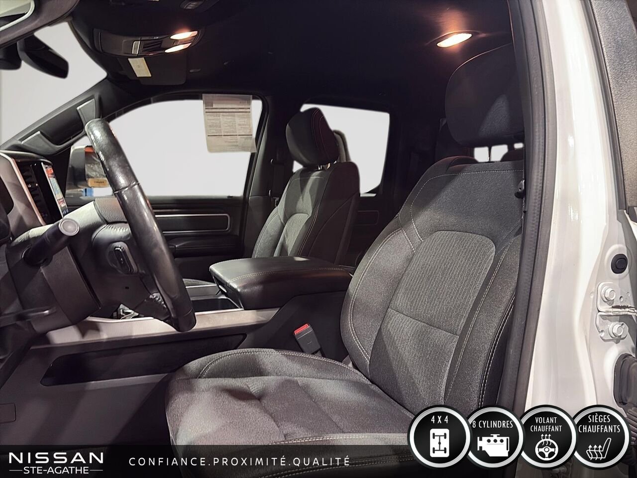 2020 Ram 1500 BIG HORN QUAD CAB 4X4 | V8 HEMI ETORQUE | APPLE CARPLAY | ATTELAGE DE REMORQUAGE White Saint-Jérôme - photo #8
