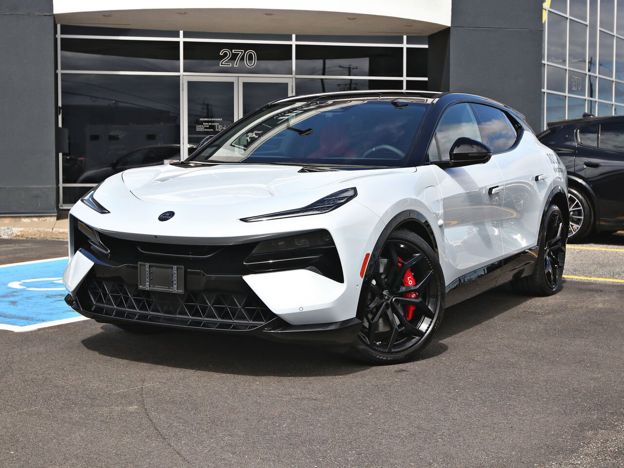 Lotus Eletre 2026 Argent Québec - photo #0