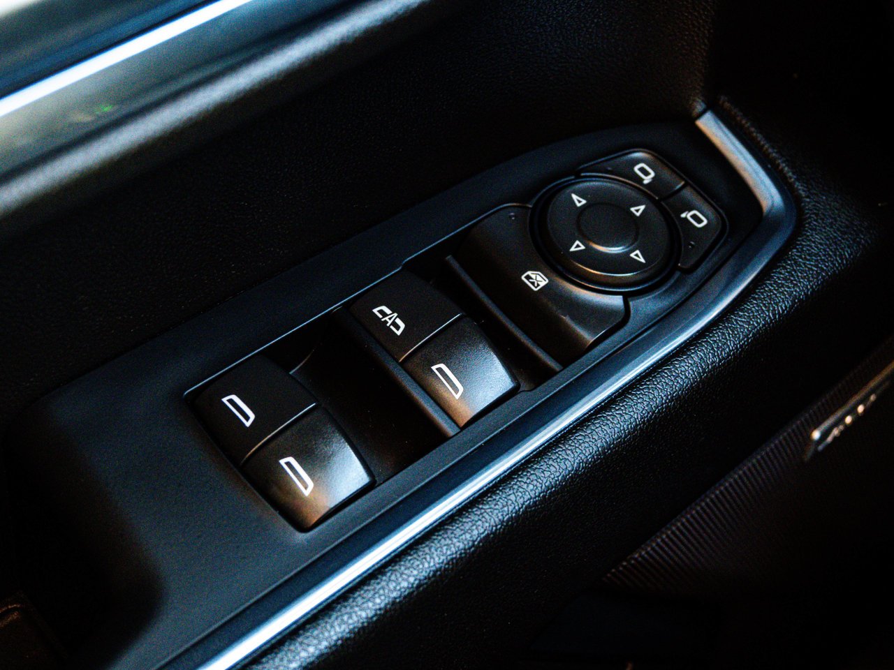 2024 Chevrolet Silverado 1500 4WD Crew Cab 147 RST Black Sherwood Park - photo #20