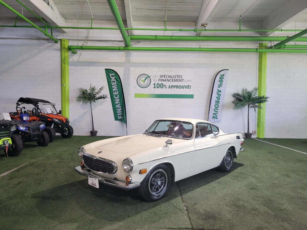 1970 Volvo P1800e Beige  - photo #0