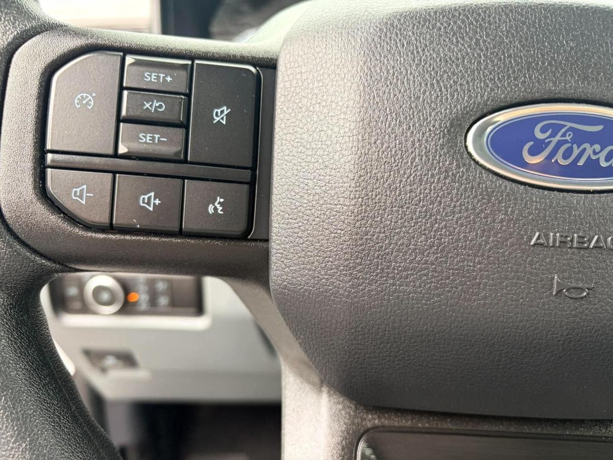 2026 Ford Super Duty F-250 SRW White  - photo #12